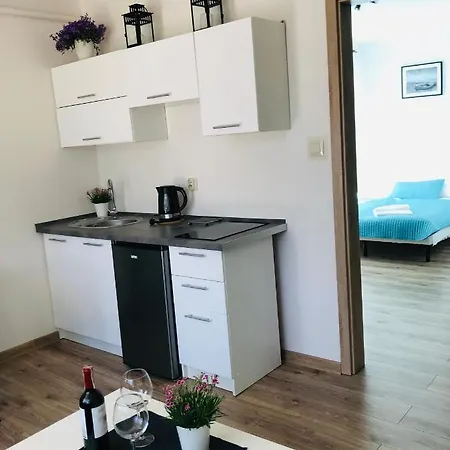 Karwia Pokoje & Apartamenty Exterior photo